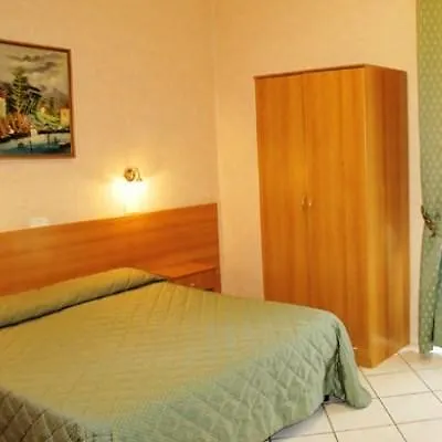 **  Clarin Hotel Rome Italy