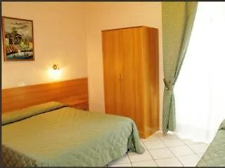Clarin Hotel Rome 2*,