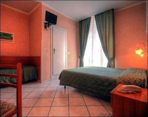 **  Clarin Hotel Rome Italy