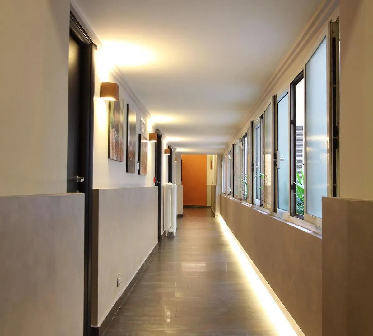 Clarin Hotel Rome 2*,
